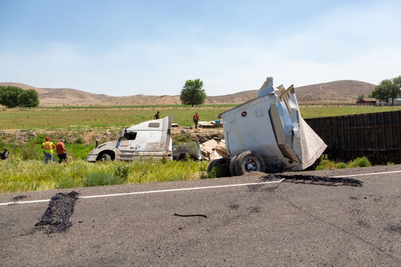 The Role of Insurance Companies In Tractor Trailer Accidents